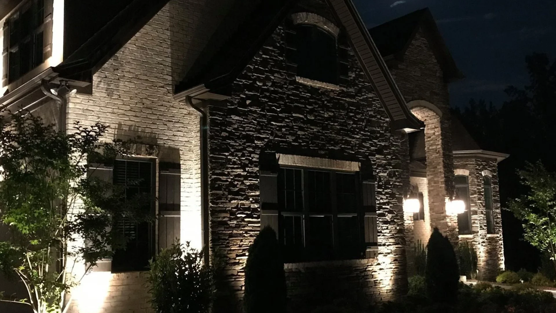 4 Outdoor Lighting Techniques to Consider Incorporating on Your Property