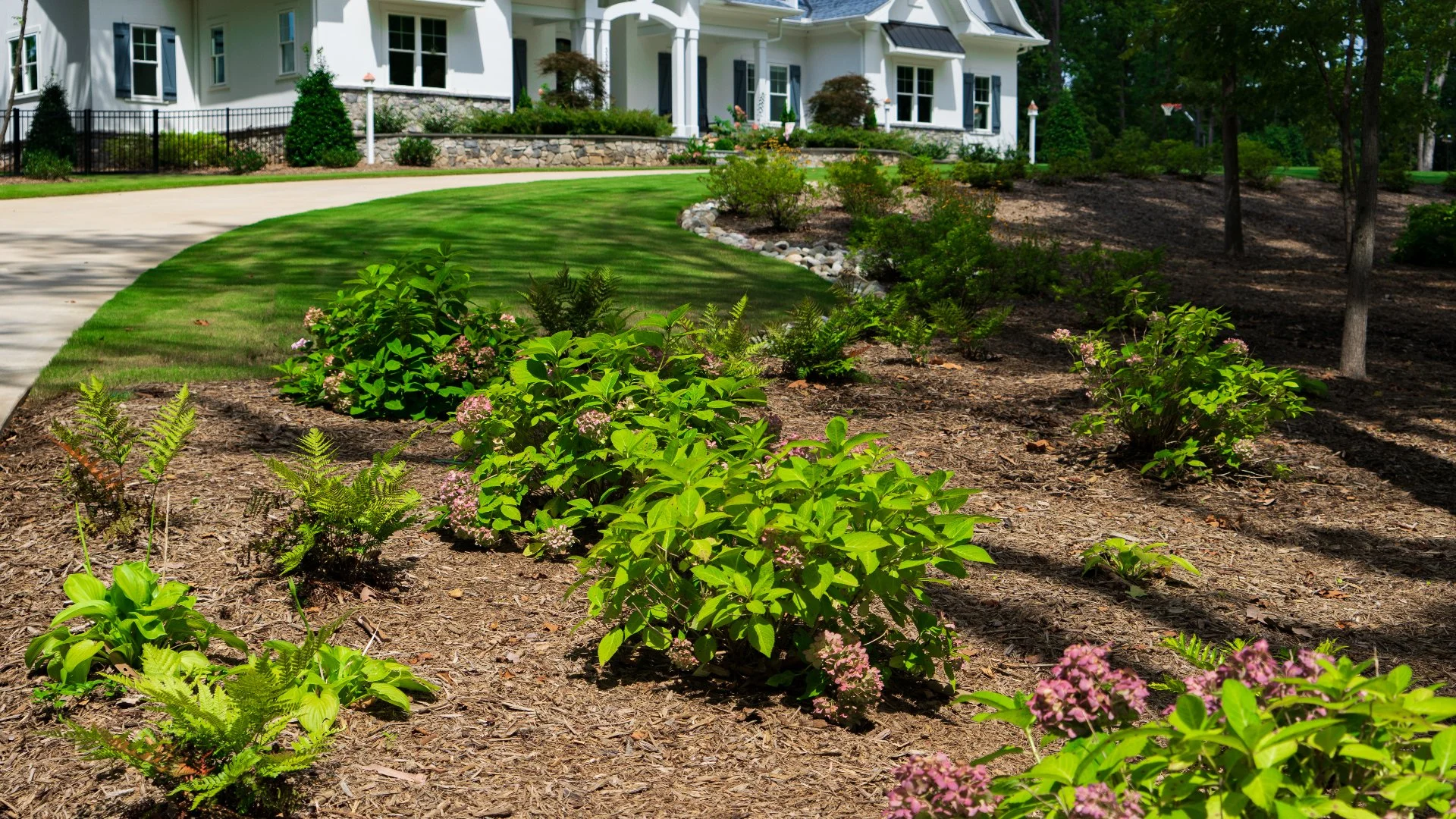 How Long Does Mulch Typically Last?